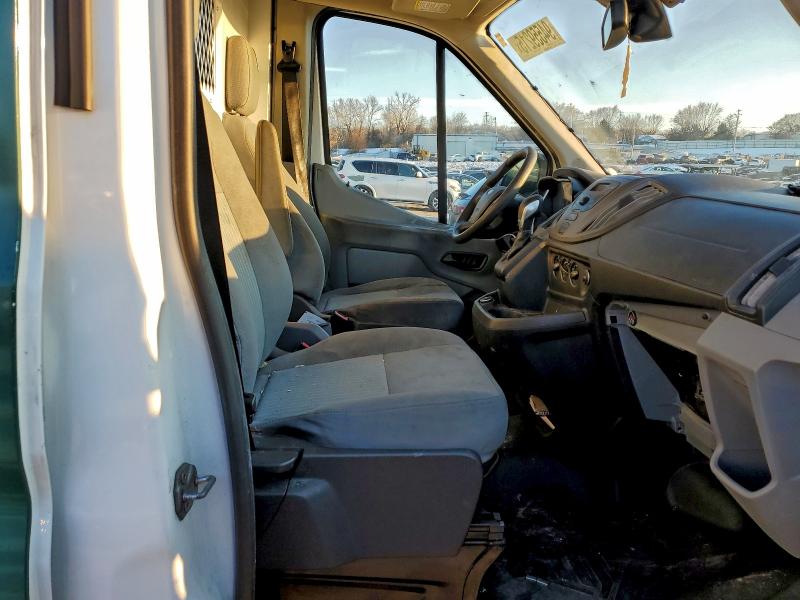 Photo 11 from auction – 2018 FORD TRANSIT with VIN 1FTYR2CM4JKA51722