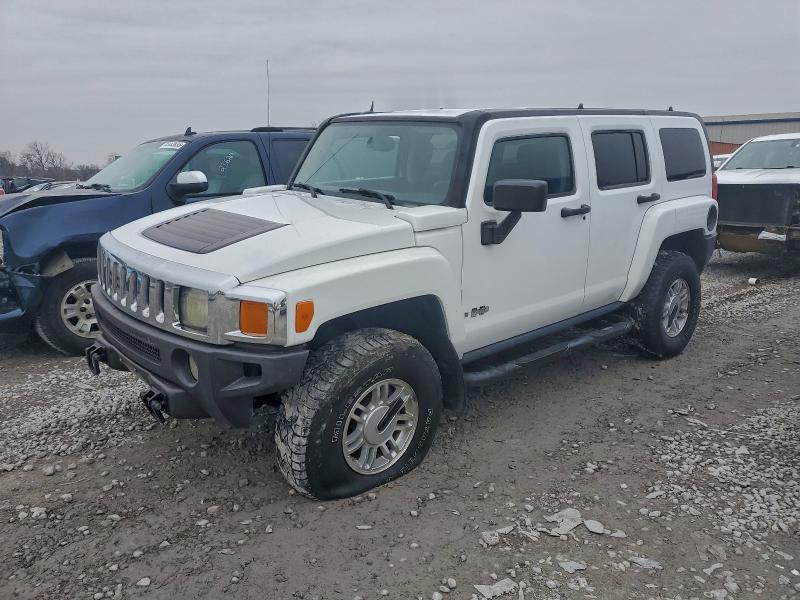 HUMMER H3 2006 with VIN 5GTDN136168149495 - Photo from auction