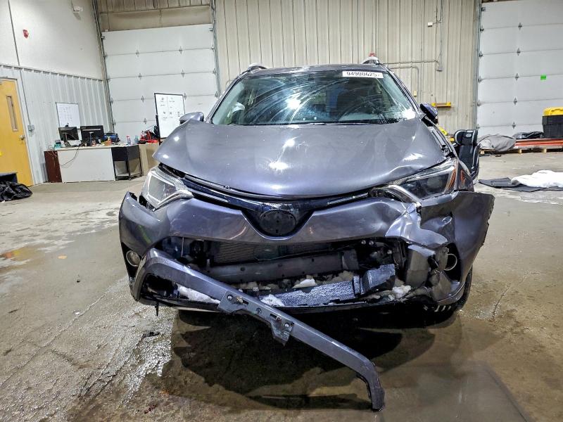 Photo 5 from auction – 2016 TOYOTA RAV4 XLE with VIN JTMRFREV1GJ084011