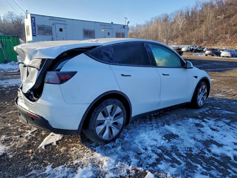 Photo 3 from auction – 2024 TESLA MODEL Y with VIN 7SAYGDEE0RF084333