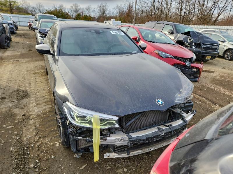 Photo 5 from auction – 2018 BMW M550XI with VIN WBAJB9C57JB034918