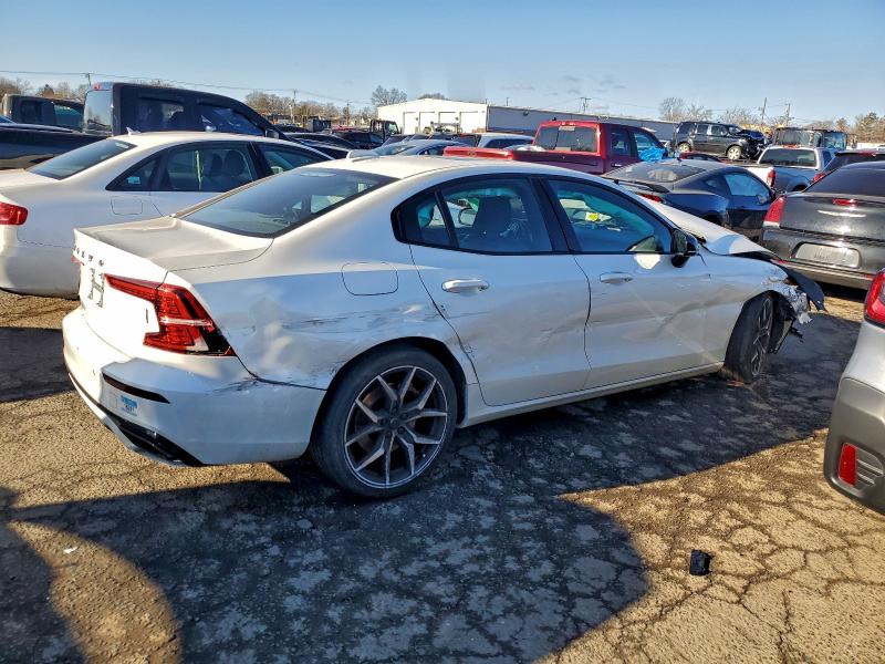 Photo 3 from auction – 2021 VOLVO S60 with VIN 7JRBK0FP3MG095434