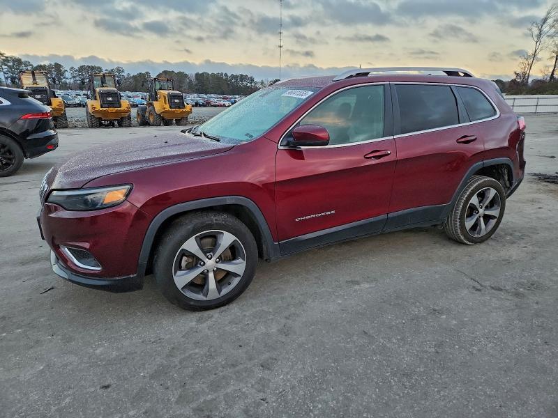 JEEP CHEROKEE L 2019 with VIN 1C4PJLDB2KD184068 - Photo from auction