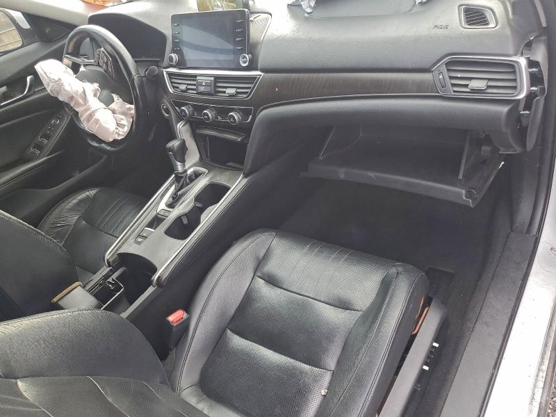 Photo 8 from auction – 2018 HONDA ACCORD with VIN 1HGCV1F99JA105904