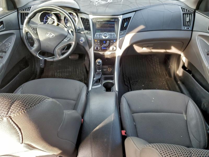 Photo 8 from auction – 2011 HYUNDAI SONATA SE with VIN 5NPEC4AB2BH316591