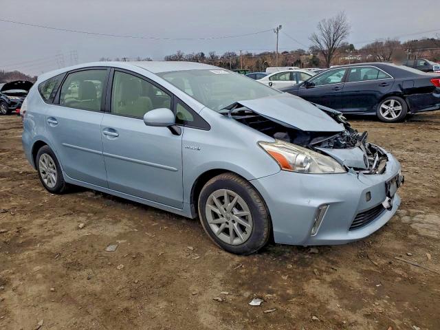 Photo 4 from auction – 2013 TOYOTA PRIUS V with VIN JTDZN3EU0D3195088