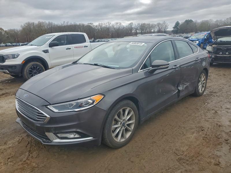 FORD FUSION SE 2017 with VIN 3FA6P0HD3HR122673 - Photo from auction