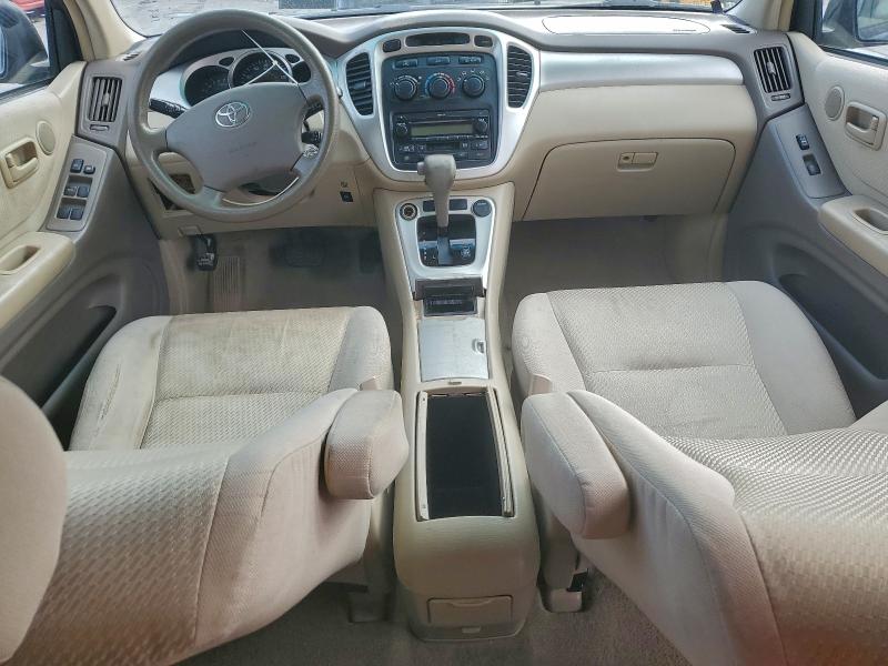 Foto 8 de la subasta – 2005 TOYOTA HIGHLANDER con VIN JTEGP21A050057301