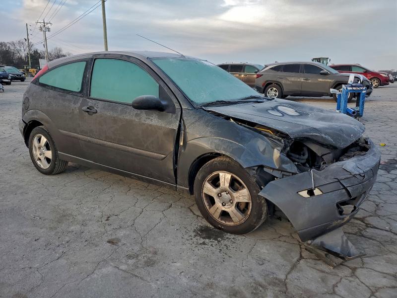 Photo 4 from auction – 2005 FORD FOCUS with VIN 3FAFP31N65R144070