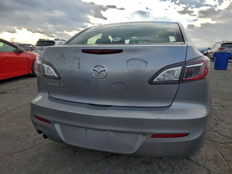 Photo 6 from auction – 2013 MAZDA 3 I with VIN JM1BL1TG7D1832885