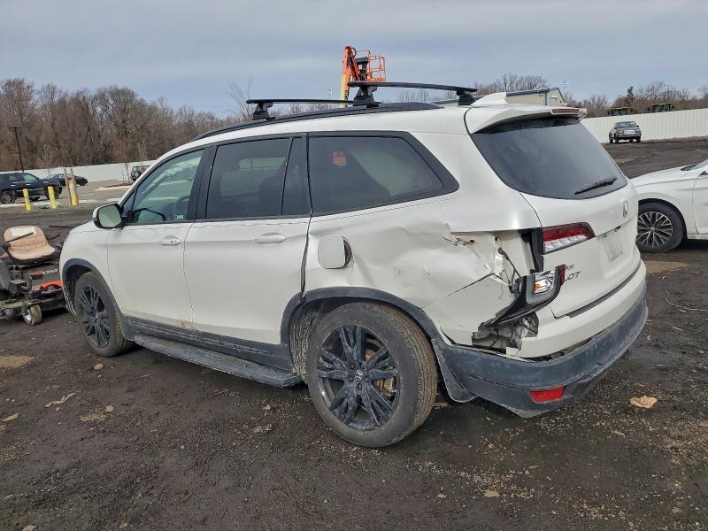 Photo 2 from auction – 2022 HONDA PILOT BLAC with VIN 5FNYF6H7XNB030993