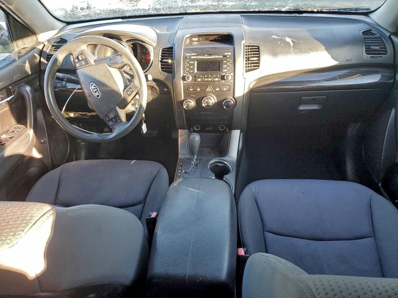 Photo 8 from auction – 2012 KIA SORENTO BA with VIN 5XYKT3A13CG233054