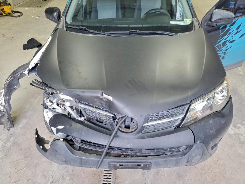 Photo 11 from auction – 2015 TOYOTA RAV4 LE with VIN 2T3BFREV7FW358426