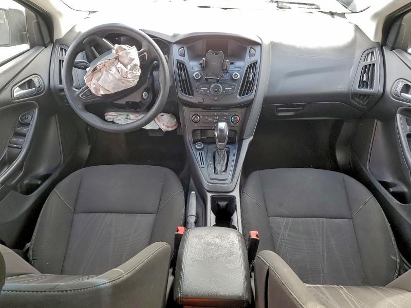 Photo 8 from auction – 2015 FORD FOCUS SE with VIN 1FADP3F21FL218842