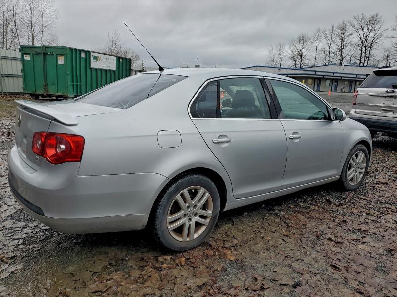 Photo 3 from auction – 2007 VOLKSWAGEN JETTA WOLF with VIN 3VWEF71K77M073559
