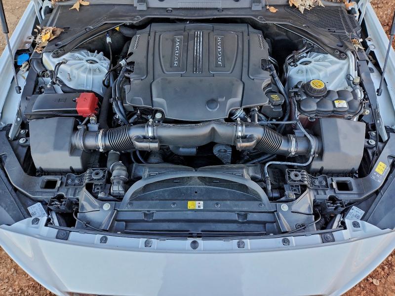Photo 11 from auction – 2017 JAGUAR XE FIRST E with VIN SAJAN4BVXHA950783
