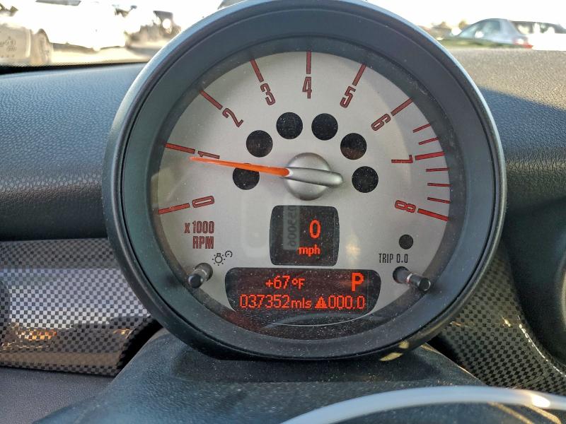 Photo 9 from auction – 2011 MINI COOPER S with VIN WMWSV3C53BTY12099