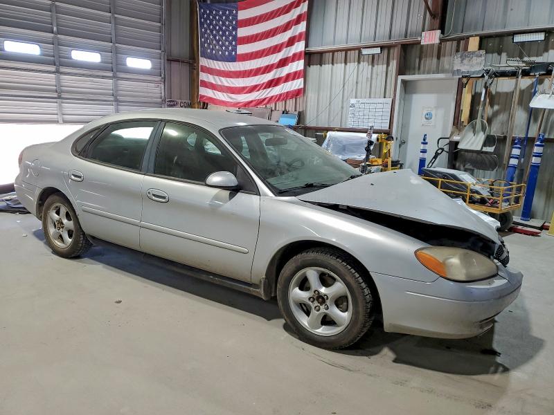 Foto 4 de la subasta – 2001 FORD TAURUS SES con VIN 1FAFP55U31A221690