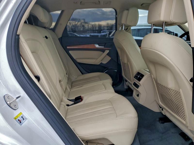 Photo 11 from auction – 2021 AUDI Q5 PREMIUM with VIN WA1AAAFY1M2023005
