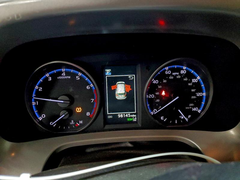 Photo 9 from auction – 2018 TOYOTA RAV4 ADVEN with VIN 2T3RFREV7JW792823