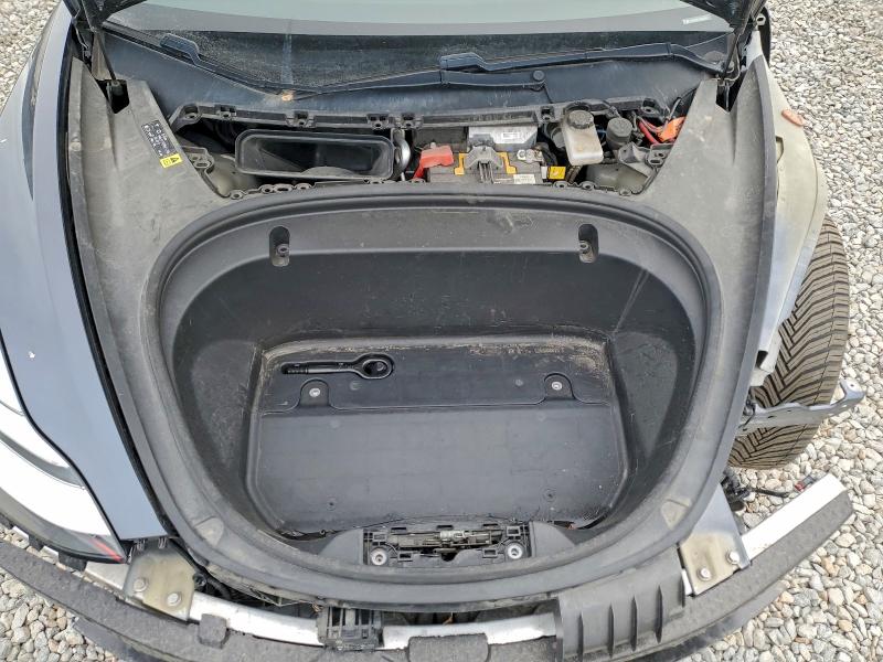 Photo 11 from auction – 2020 TESLA MODEL 3 with VIN 5YJ3E1EB4LF639082