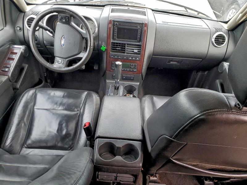 Photo 8 from auction – 2006 FORD EXPLORER L with VIN 1FMEU75806UB16135