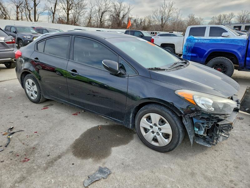 Photo 4 from auction – 2015 KIA FORTE LX with VIN KNAFX4A69F5372347