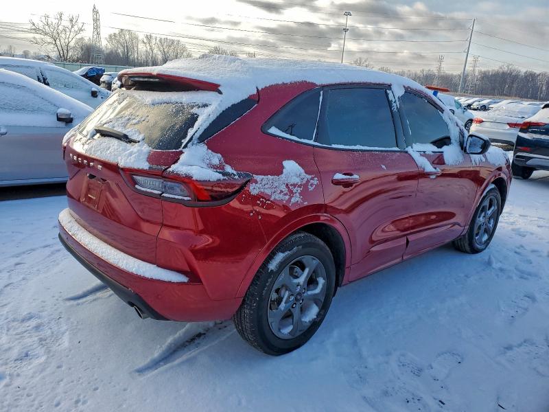 Фото 3 с аукциона – 2024 FORD ESCAPE с VIN 1FMCU9MN3RUA03701