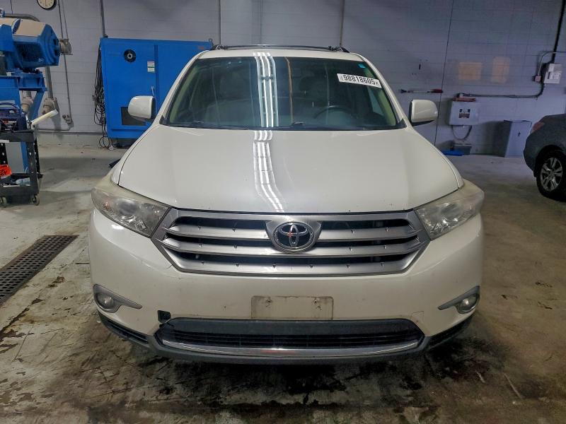 Photo 5 from auction – 2012 TOYOTA HIGHLANDER with VIN 5TDBK3EH5CS109574
