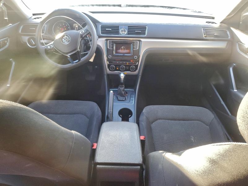 Photo 8 from auction – 2017 VOLKSWAGEN PASSAT S with VIN 1VWAT7A33HC017752