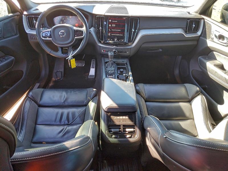 Photo 8 from auction – 2021 VOLVO XC60 T5 R- with VIN YV4102DM8M1864465
