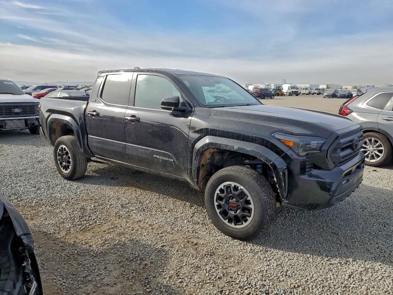Photo 4 from auction – 2025 TOYOTA TACOMA DOU with VIN 3TMLB5JN4SM129275