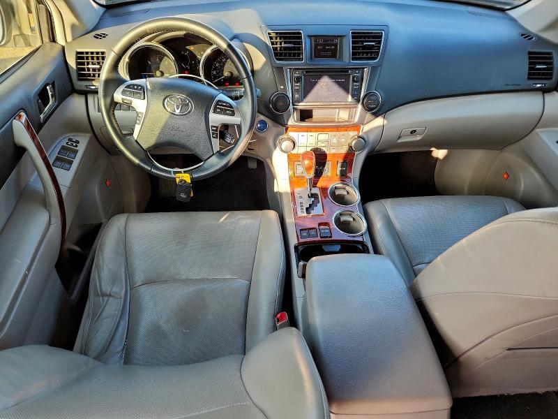 Photo 8 from auction – 2013 TOYOTA HIGHLANDER with VIN JTEDC3EH4D2011923