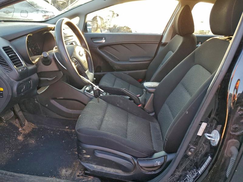 Foto 7 de la subasta – 2017 KIA FORTE con VIN 3KPFK4A7XHE053010