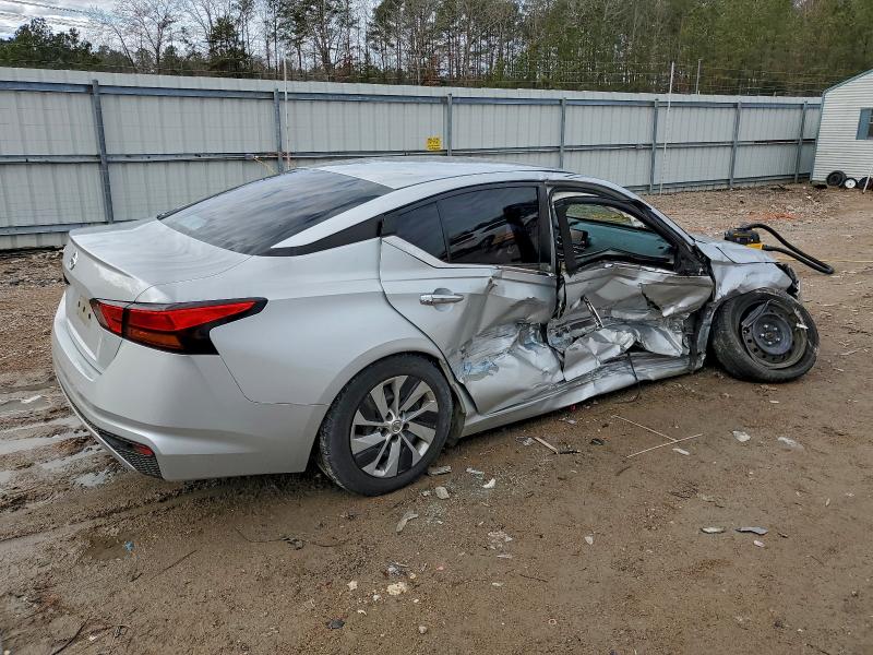 Photo 3 from auction – 2021 NISSAN ALTIMA S with VIN 1N4BL4BV1MN354012
