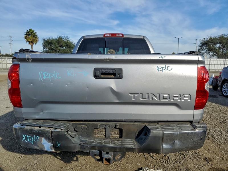 Photo 6 from auction – 2015 TOYOTA TUNDRA DOU with VIN 5TFRY5F19FX178163