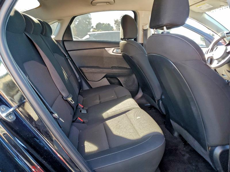 Photo 10 from auction – 2022 KIA FORTE FE with VIN 3KPF24AD2NE497340
