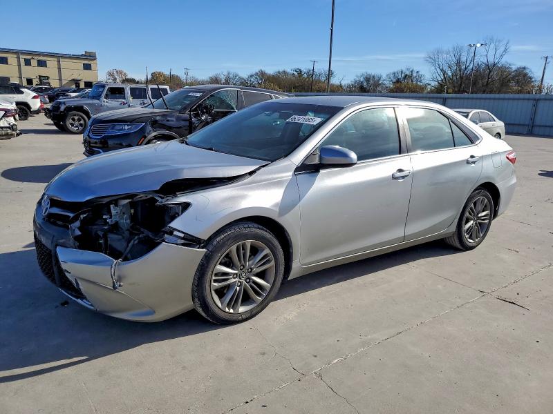 TOYOTA CAMRY LE 2016 مع رقم تعريف المركبة 4T1BF1FK2GU551261 - صورة من المزاد