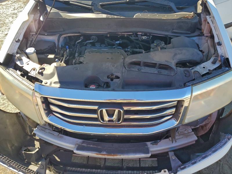 Photo 12 from auction – 2015 HONDA PILOT LX with VIN 5FNYF3H20FB004147