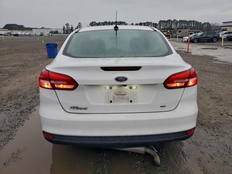 Photo 6 from auction – 2018 FORD FOCUS SE with VIN 1FADP3F29JL278991