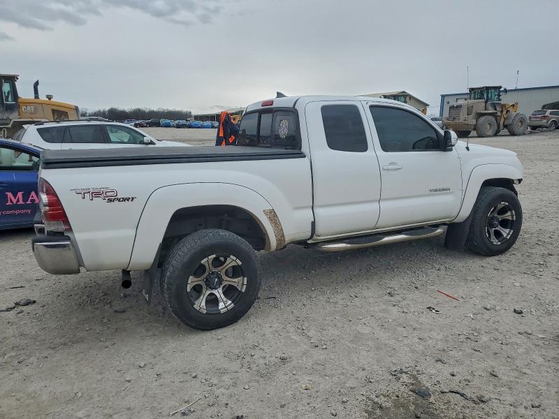 Photo 3 from auction – 2012 TOYOTA TACOMA with VIN 5TFUU4EN2CX032333