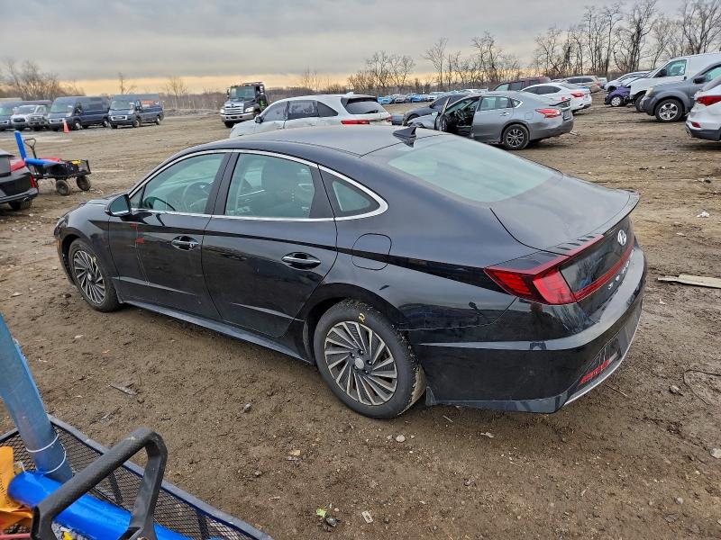 Photo 2 from auction – 2022 HYUNDAI SONATA HYB with VIN KMHL34JJ0NA047982