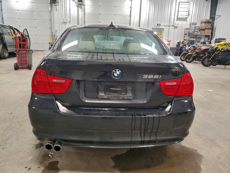 Photo 6 from auction – 2011 BMW 328 XI with VIN WBAPK7C53BA463334