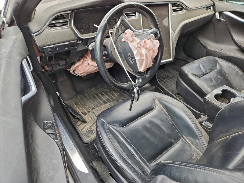 Photo 8 from auction – 2015 TESLA MODEL S with VIN 5YJSA1E26FF111152