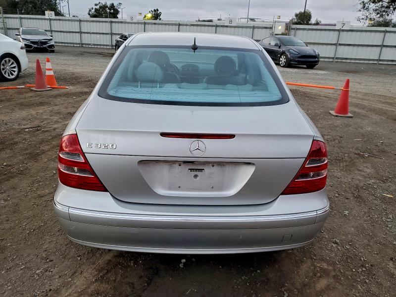 Photo 6 from auction – 2004 MERCEDES-BENZ E 320 with VIN WDBUF65J14A446791