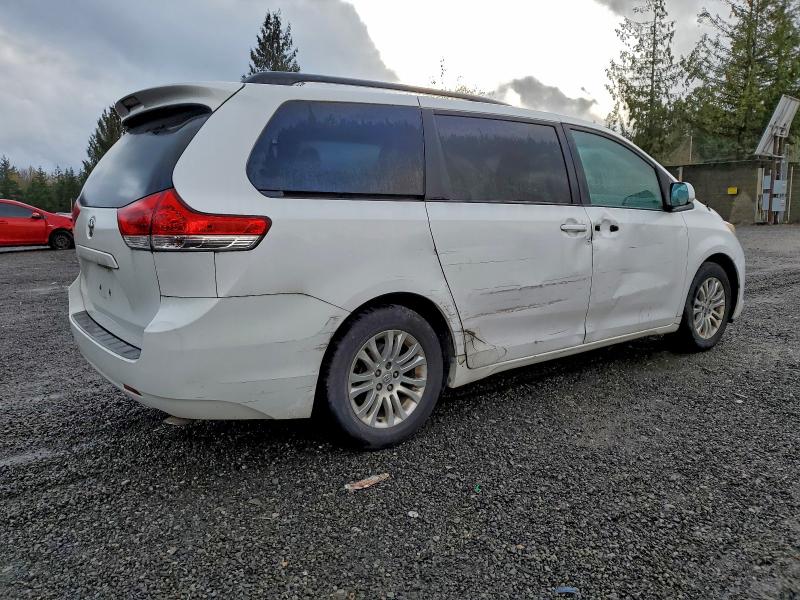 Photo 3 from auction – 2012 TOYOTA SIENNA with VIN 5TDYK3DC1CS238962