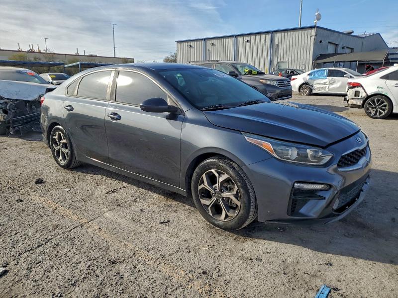 Photo 4 from auction – 2019 KIA FORTE FE with VIN 3KPF24AD3KE094396