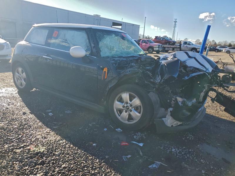 Photo 4 from auction – 2015 MINI COOPER with VIN WMWXM5C51FT942473