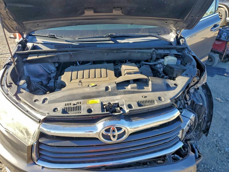 Photo 12 from auction – 2015 TOYOTA HIGHLANDER with VIN 5TDKKRFH4FS058767