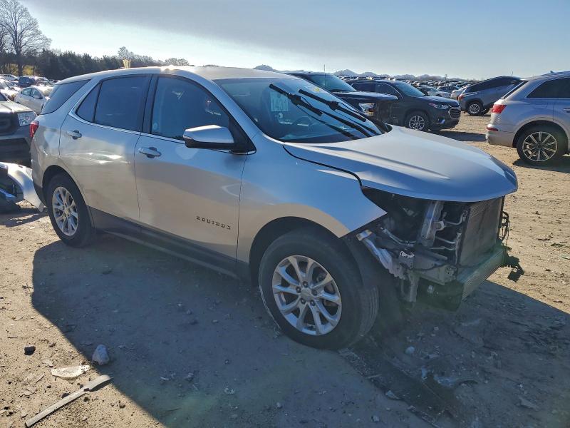 Photo 4 from auction – 2018 CHEVROLET EQUINOX LT with VIN 2GNAXJEV1J6111490
